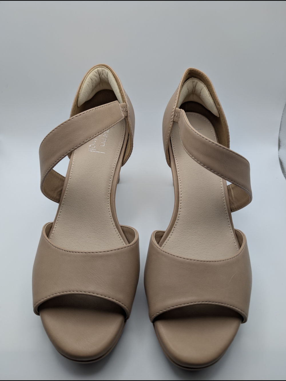 Lauren Blackwell Size 8.5 Women's Cross Over Strap Nude Tan high Heel Pumps EUC
